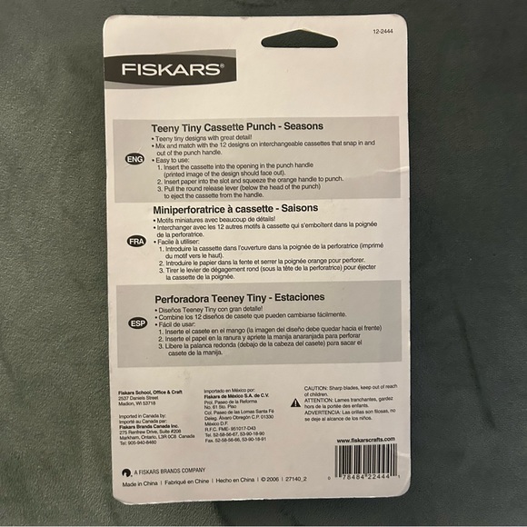 FISKARS 12 pcs teeny tiny cassette punch - SEASONS - Picture 2 of 4